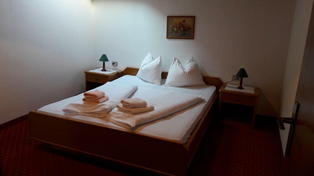Aparthotel Lenzenau Tirolo