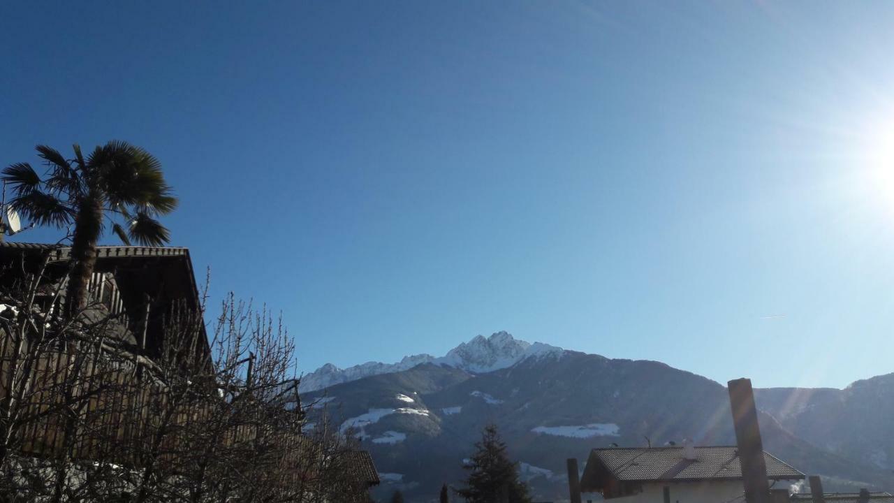 Lenzenau Aparthotel Dorf Tirol